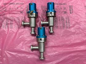 Av075-cf-c-as A&n Corp High Vacuum Right Angle Poppet Valve 3/4 Inch Pneumatic - Used