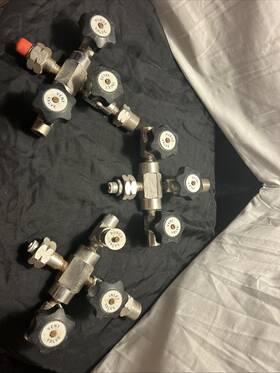Sg3897-678 Advanced Specialty Gas Equipment Asge Lot Of 3 Sg3897 Cross Purge Valves Inlet/purge/vent 316 Stainless Steel