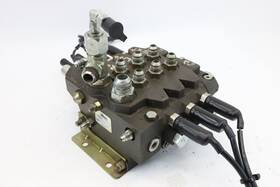 352-60069 Altec Hydraulic Control Valve 3 Spool 35260069