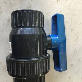 49015200 Apache Single Union Polypropylene Ball Valve Black 2 Inch Npt 125psi C5