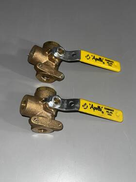 70-601-01 Apollo 2 Valve 1/4 Inch Pipe Bronze Standard Ball Three Way Ex Cond