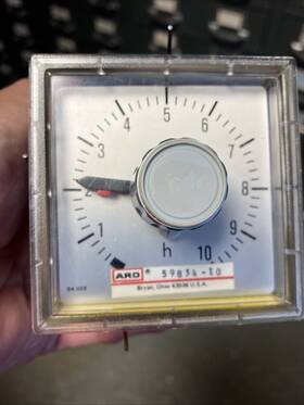 59834-10 Aro Kuhnke Pneumatic Timer 3-10 Hour Pre-owned Panel Mount
