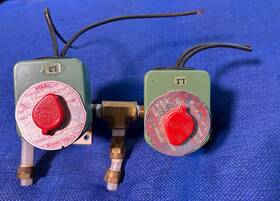 8320a15 Asco 2 Solenoid Valves Air Gases Water 1/8 Inch Pipe 3/32 Orifice 12v