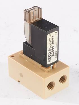 Scs067a093 Asco Lot Of 7 Electric Miniature Solenoid Valves