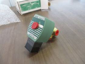 Sd8320g176 Asco Red Hat Solenoid Valve 24v 60hz New Surplus