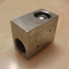 850-1728 Autoclave Engineers 316 Ss Manual Valve Block For Water