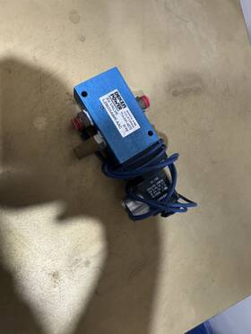 L2003gawr-aac Automatic Valve 3/2 Solenoid Mfgd Used