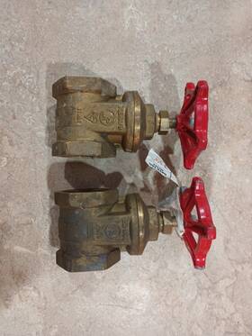 B&k Precision 032888002067 1 1/4 Inch Gate Valve Heavy Duty 100-206 Fpt 250 W80 2 Lot