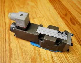 03a00 Barmag 1b1/03a00 Rma F30 A1c 1py Hydraulic Valve - Used