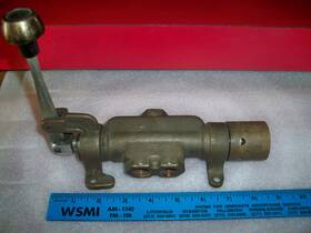 074-349-43 Bellows International Manual Valve M0 1/2 Inch Npt - Used