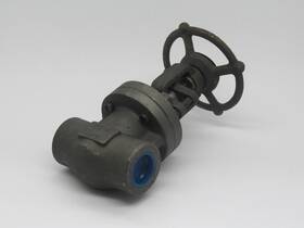 H11-le Bonney Forge Bonnet Gate Valve 1-1/4 Inch Npt 1975 Psig Used