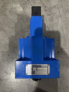 0810070032 Bosch Solenoid Valve Used Free Shipping