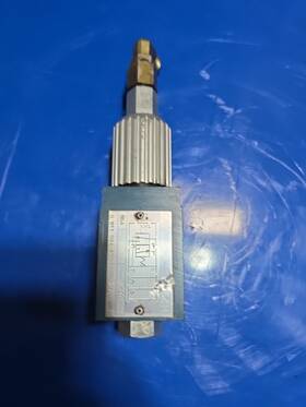 0811024125 Bosch 0811024100 Hydraulic Valve 811 024 125 /