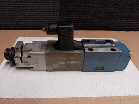 0811403117 Bosch Proportional Flow Control Valve With Inductive Position Trans