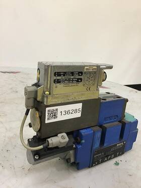4wrpeh6c3b04p2x Bosch Servo Valve 4wrpeh6c3b04p2x/g24k0/a1m Used #136285