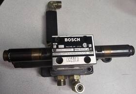 9000010256 Bosch Directional Valve #9000010256 With Multiple Components Listed