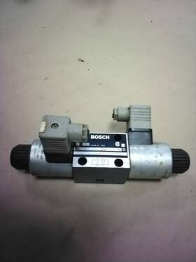 081wv06p1v1001ws024 Bosch 9810231431 Hydraulic Valve
