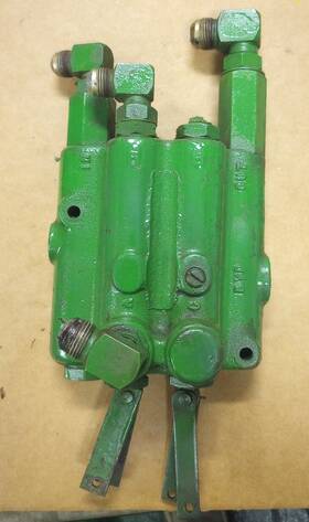31522-2c Cessna Hydraulic Directional Control Valve 3 Spool - Nice