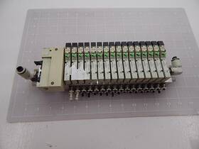 4gb119-a2n Ckd Lot Of 16 Solenoid Valves With Manifold T89757
