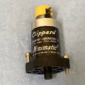 R-481 Clippard 481 R481 4-way Electronic Valve