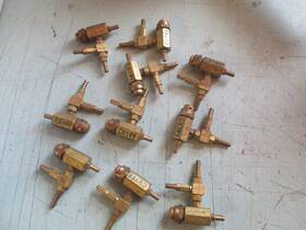 Cs-784 Clippard Cs784 Lot Of 10 And Msv-1 Air Valve Assembly Lb16