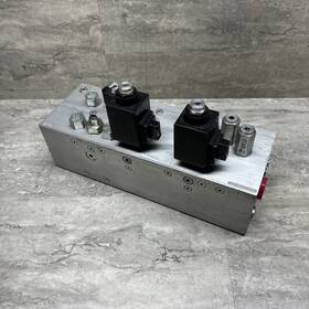 Cp11420 Compact Controls R5 30668 Hydraulic Manifold Block With Solenoid Valves