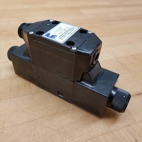 Vsd03m-2a-gb5h-60l-c Continental Hydraulics Directional Control Valve - Used