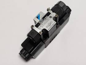 Ks0-g02-2ga-30-en Daikin 320y06 Solenoid Controler Valve Used