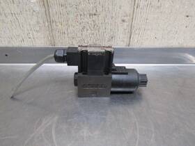 Ls-g02-2bp-10-n Daikin Hydraulic Directional Control Solenoid Valve 24v Dc