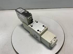 A1v-587-de Demag Ergotech 4wrse 10 Q00-32/g24k0/a1v-587-de Servo Valve Used #148312