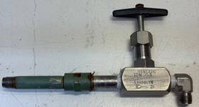 10m053 Dragon Valves 1/4 Inch Needle Valve T-handle 6000# 316 Ss With Fittings