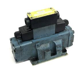 6553-d03-115 Dynex/rivett 6553-d03-115/df-10 Directional Control Valve Used