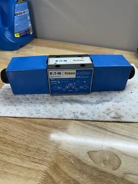 Dg4v4-016c-m-u-h5-10 Eaton Vickers Hydraulic Directional Valve