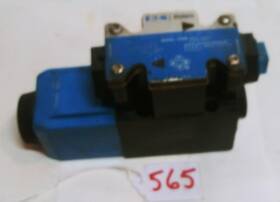 Dg4v-3-2a-m-fw-b6-60 Eaton Vickers Hydraulic Directional Valve Inv# 565
