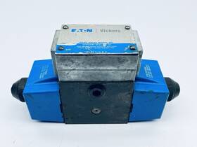 Dg4s4w-012c-b-60 Eaton Vickers Rexroth Danfoss Parker Bosch Directional Control Valve Solenoid Op. Untested
