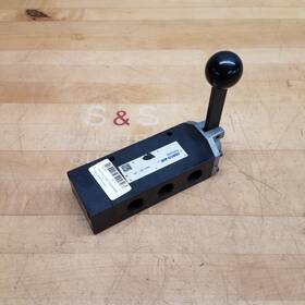 Fvs0020099 Fabco-air Lever Operated Pneumatic Directional Valve 5 Ports - Used