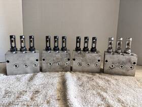 Dd56-250 Farval Dd58-250 Lot Of 4 Grease Manifold Block