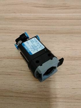 Sv-5-m5-b Festo 11914 Pneumatic Front Panel Valve 5/2 Way Manual Control J108