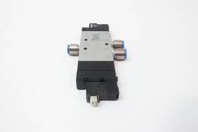 20.4-26.4v-dc Festo Cpe24-m1h-5/3g-qs-12 Pneumatic Solenoid Valve 10psi