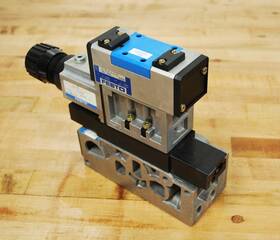 Lr-zp-p-d-2 Festo Air Regulator Assembly - Used