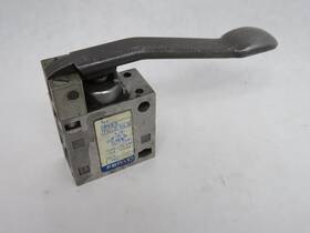 Th-3-1 Festo Th-3-1/4b 8983 3/2-way Finger Lever Valve 600l/min G1/4 0.95-10 Bar Used