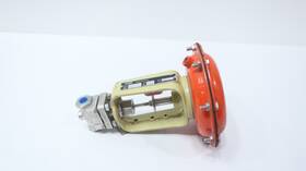32-24-599s Fisher Stainless Pneumatic Control Valve 1/2in 300