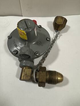Type912 Fisher Controls Inc. 7345-02 Pressure Regulator Sold As Is