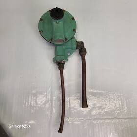 R-352 Fisher R322/22 Controls Pressure Regulator R-352/22 10psi Inlet Used Working Condition