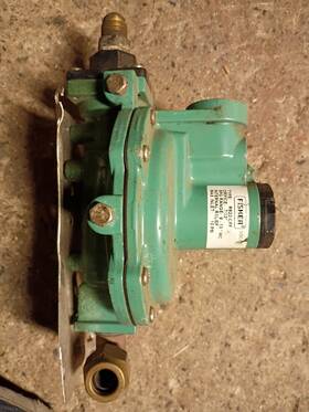 R652-cff Fisher Lp Gas Regulator 3/4 Inch Npt 10 Psi Max Inlet Ul Listed Shelfb