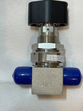 Kj1ln000 Fujikin Diaphragm Valve 1/4 In Male Vcr 316 Ss