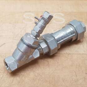 Crn-0e11357.5c Gem Sapphire Steam Trap 1/2 Inch Npt - Used