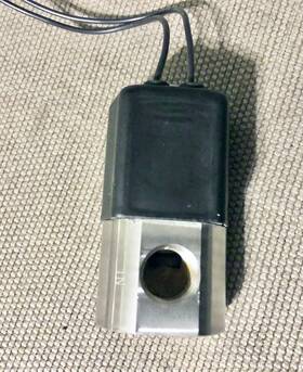 D2019-ld-c204 Gems Sensors And Controls Solenoid Valve 24vdc 10 Psi 10w - 3/8 Inch Orifice