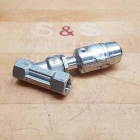 510g1 Gemu 550 10d 137 Pneumatic Angle Seat Globe Valve 2-way 3/8 Inch Npt - Used