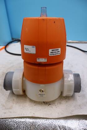 185.644.137 Georg Fischer Pneumatic Actuated Diaphragm Valve 2-way 2-3/4 In